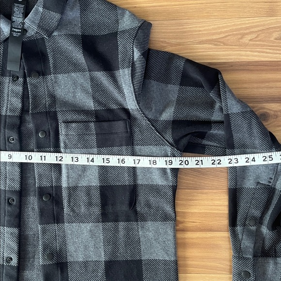 lululemon athletica socket over shirt Black and Gray Checkered size XS - Picture 5 of 8